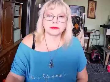beverlyqcynia from Chaturbate