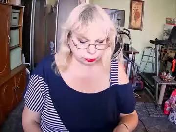 beverlyqcynia from Chaturbate