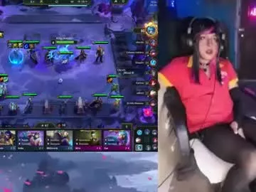 Billie_cross_ from Chaturbate