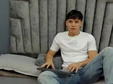 bruno_bellini from Chaturbate is Freechat