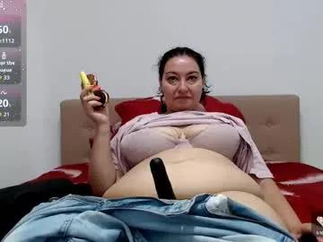 bustyemma from Chaturbate is Freechat