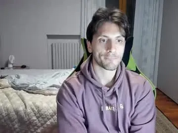 Calciatore94 from Chaturbate