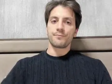 Calciatore94 from Chaturbate