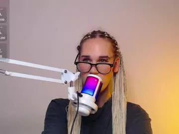 Cassiemich from Chaturbate