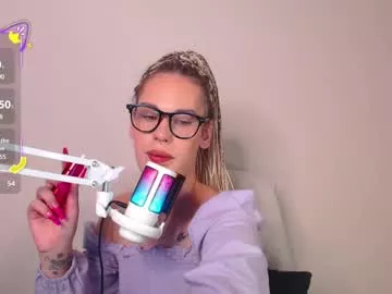 Cassiemich from Chaturbate