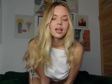 Corni__ from Chaturbate