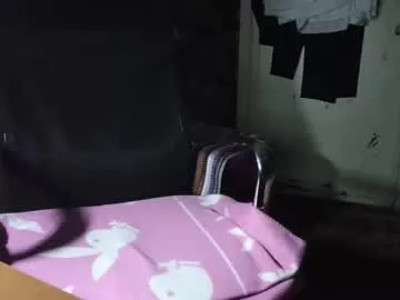 Cremjee from Chaturbate