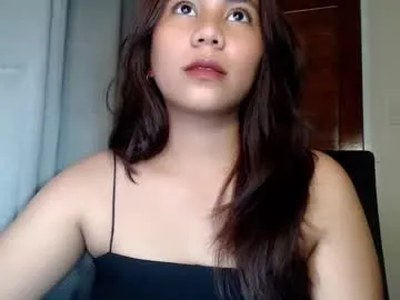 Cristinavalerie from Chaturbate