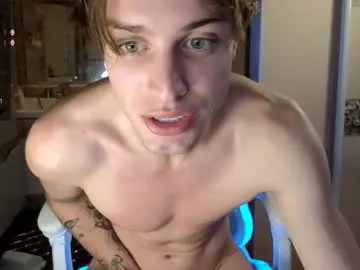 Cryptongood from Chaturbate