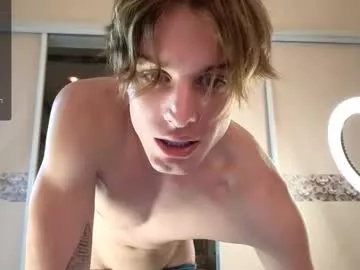 Cryptongood from Chaturbate