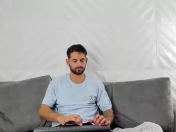 Davevilboy from Chaturbate