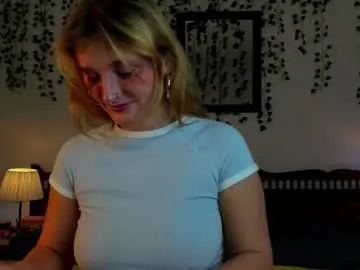 Dayna_sunset from Chaturbate