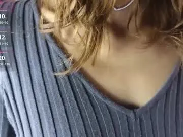 debihenks from Chaturbate