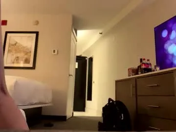 deepthroatqueen33 from Chaturbate is Freechat