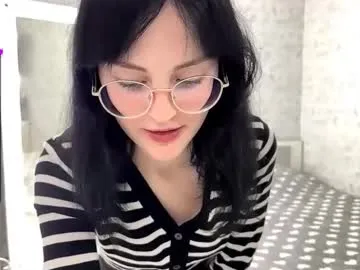 Dodiebabikian from Chaturbate
