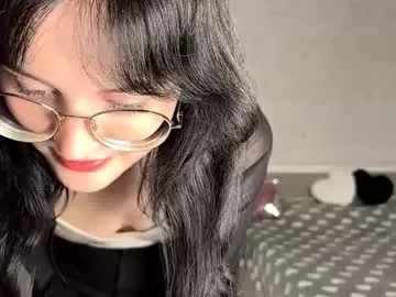 Dodiebabikian from Chaturbate