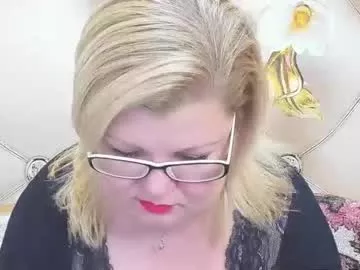 Dorramay from Chaturbate