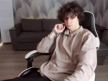 Edvardblare from Chaturbate