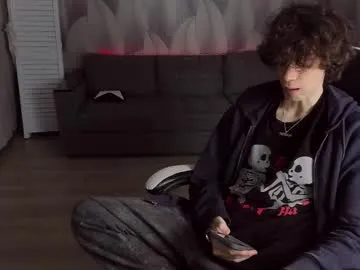 Edvardblare from Chaturbate