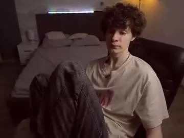Edvardblare from Chaturbate