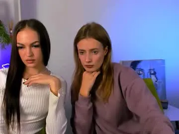 elara_mi from Chaturbate is Freechat