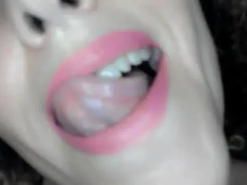 Elenaza from Chaturbate