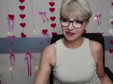ellabonito from Chaturbate