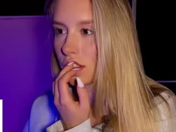 elysia_xo from Chaturbate is Freechat