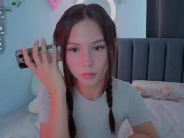 emelia_fox from Chaturbate