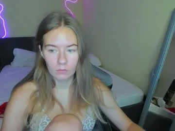 Emilyy____ from Chaturbate