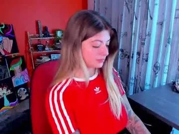 Emmaa_hostt from Chaturbate