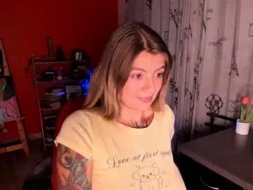 Emmaa_hostt from Chaturbate
