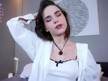 Evervessi from Chaturbate