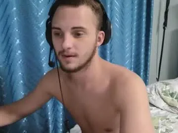 Golden_boyyy21 from Chaturbate