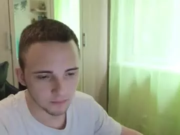 Golden_boyyy21 from Chaturbate