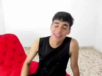 Harry_latinboy from Chaturbate