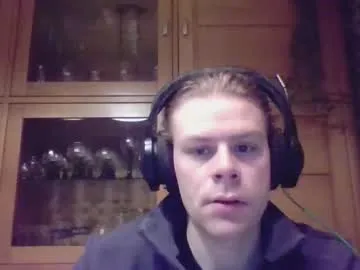 heart1292 from Chaturbate is Freechat