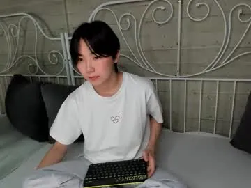 Heejinwang from Chaturbate