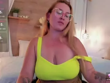 Heidishayk from Chaturbate