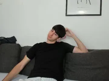 hotflirtyfella from Chaturbate is Freechat