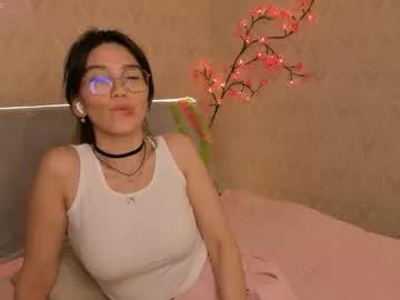 Iris_on_cam from Chaturbate