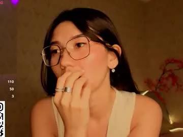 Iris_on_cam from Chaturbate