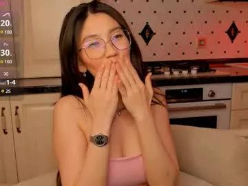 Iris_on_cam from Chaturbate