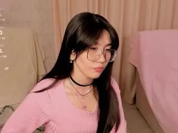Iris_on_cam from Chaturbate