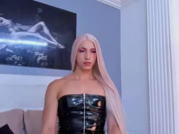 Isa_lancaster from Chaturbate