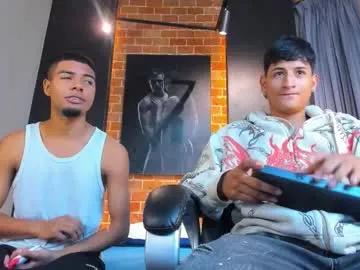 Girls: try live performances with matured performers, from dancing to quirks, in a variety of beautiful sex cams.