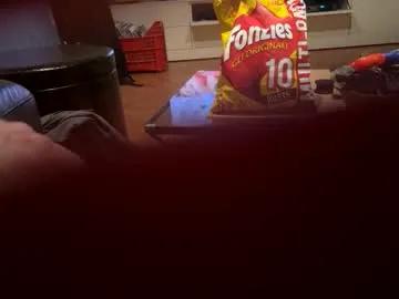 Jonnyfreesolo from Chaturbate