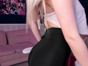 karina_broks from Chaturbate is Freechat