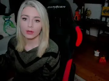 Kimilee22 from Chaturbate