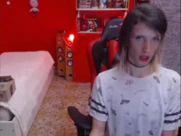 Kinkyerikat from Chaturbate